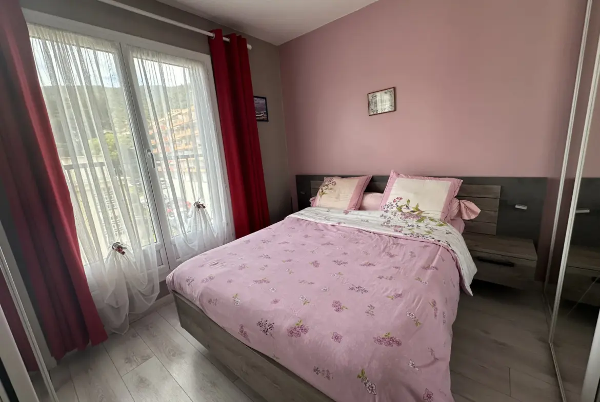 À vendre : Appartement F2 avec vue panoramique à Amélie-les-Bains 