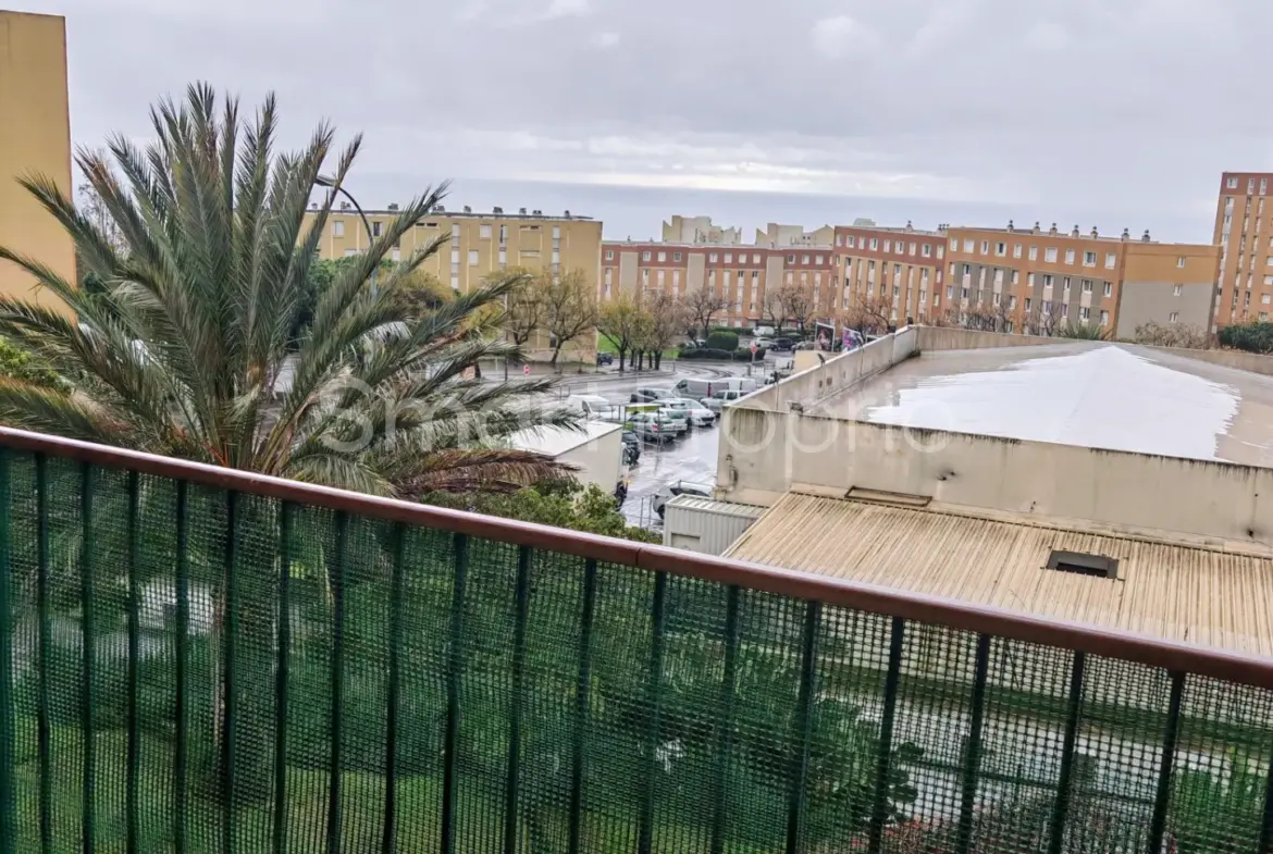 Appartement T3 avec vue mer à vendre à Bastia Sud - 192500 € 