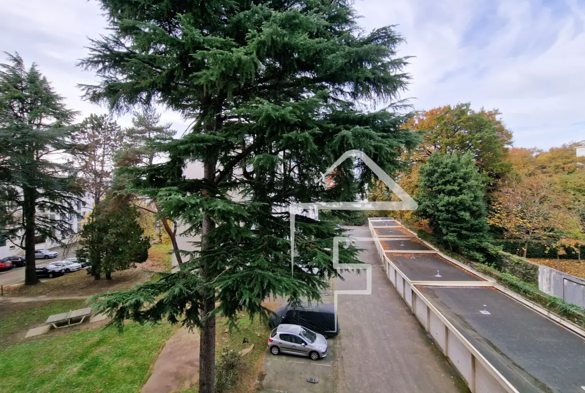 Nantes - Grand T3 lumineux avec balcon dans le quartier Tortière 