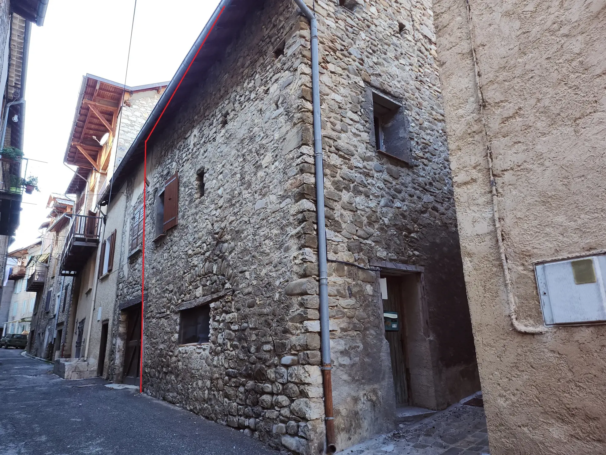 Charmante maison de village à vendre à Thorame-Haute 