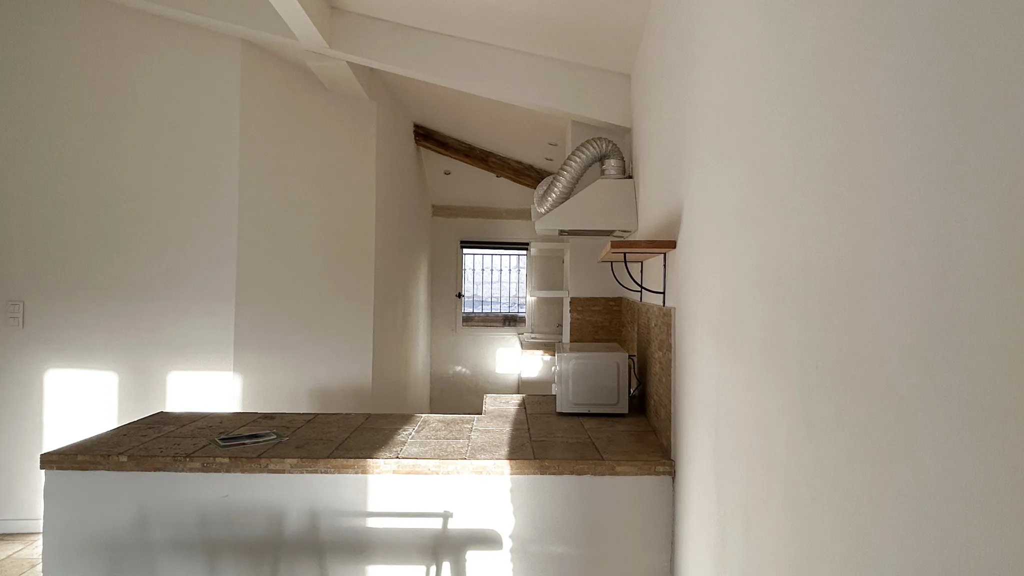 Vente Loft lumineux 3 pièces à Sommières avec vue panoramique 