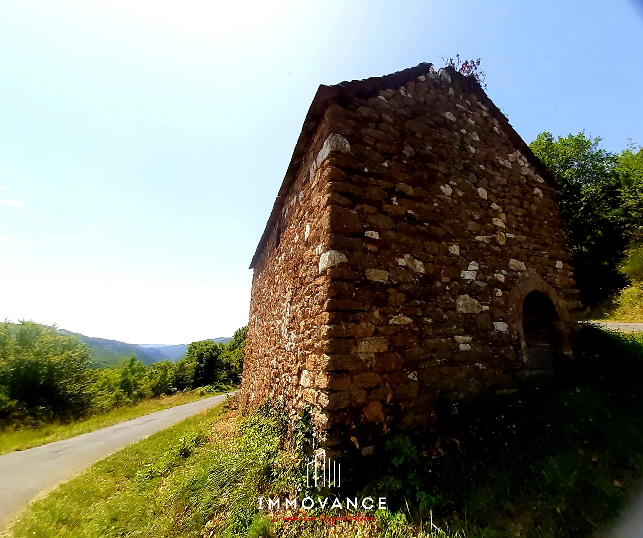 Maison de vigne avec terrain à restaurer à Le Truel 