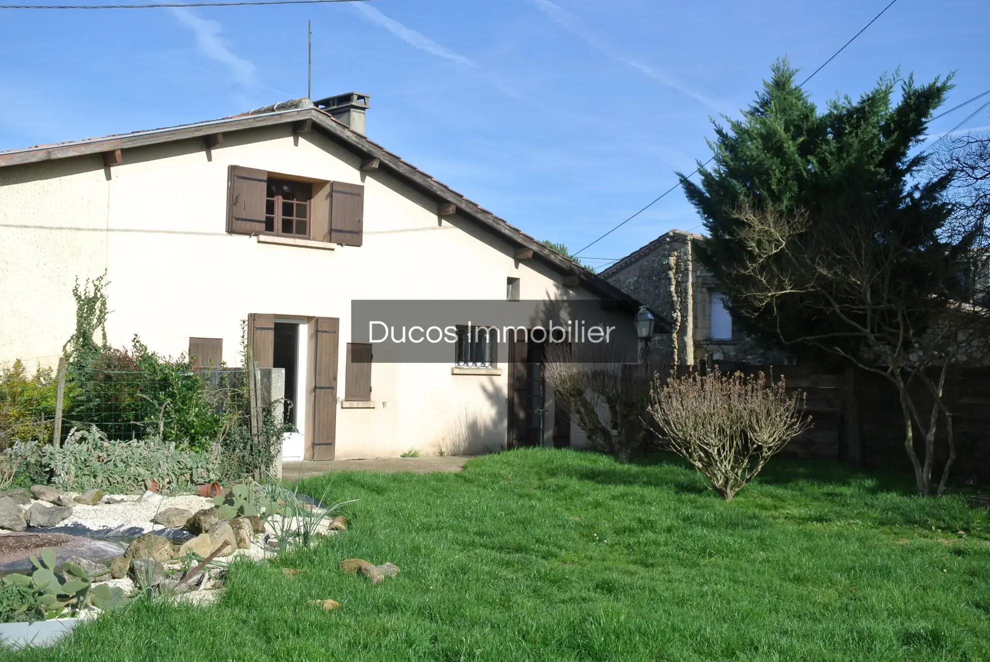 Maison en pierre à Beaupuy, 4 chambres avec jardin 