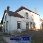 Maison de charme à Saint-Aubin-sur-Yonne avec jardin