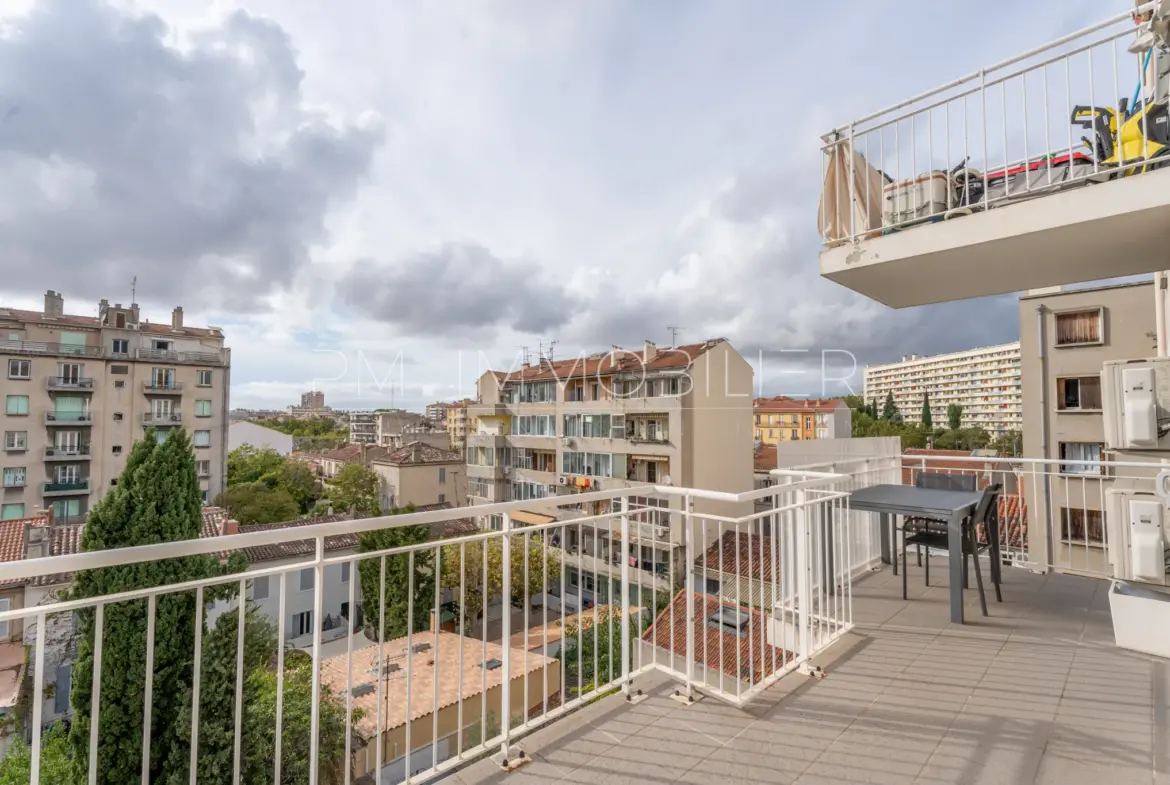 Appartement 3 pièces avec terrasse à Saint-Pierre, Marseille 