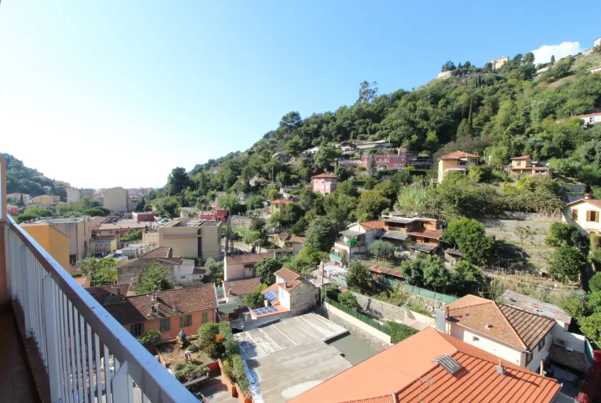 Studio dernier étage à Menton - Calme et vue panoramique 