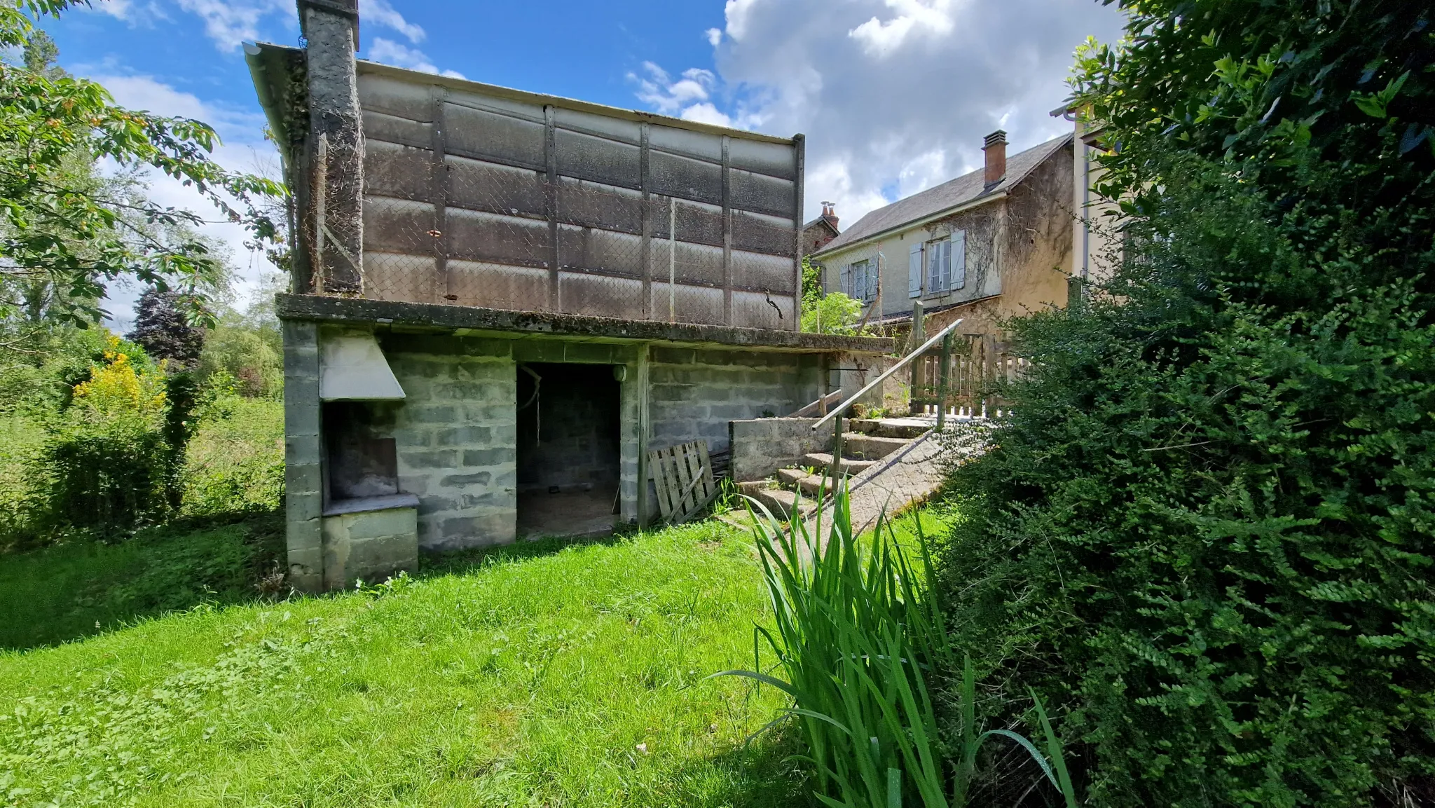 Maison individuelle à vendre à Lubersac 