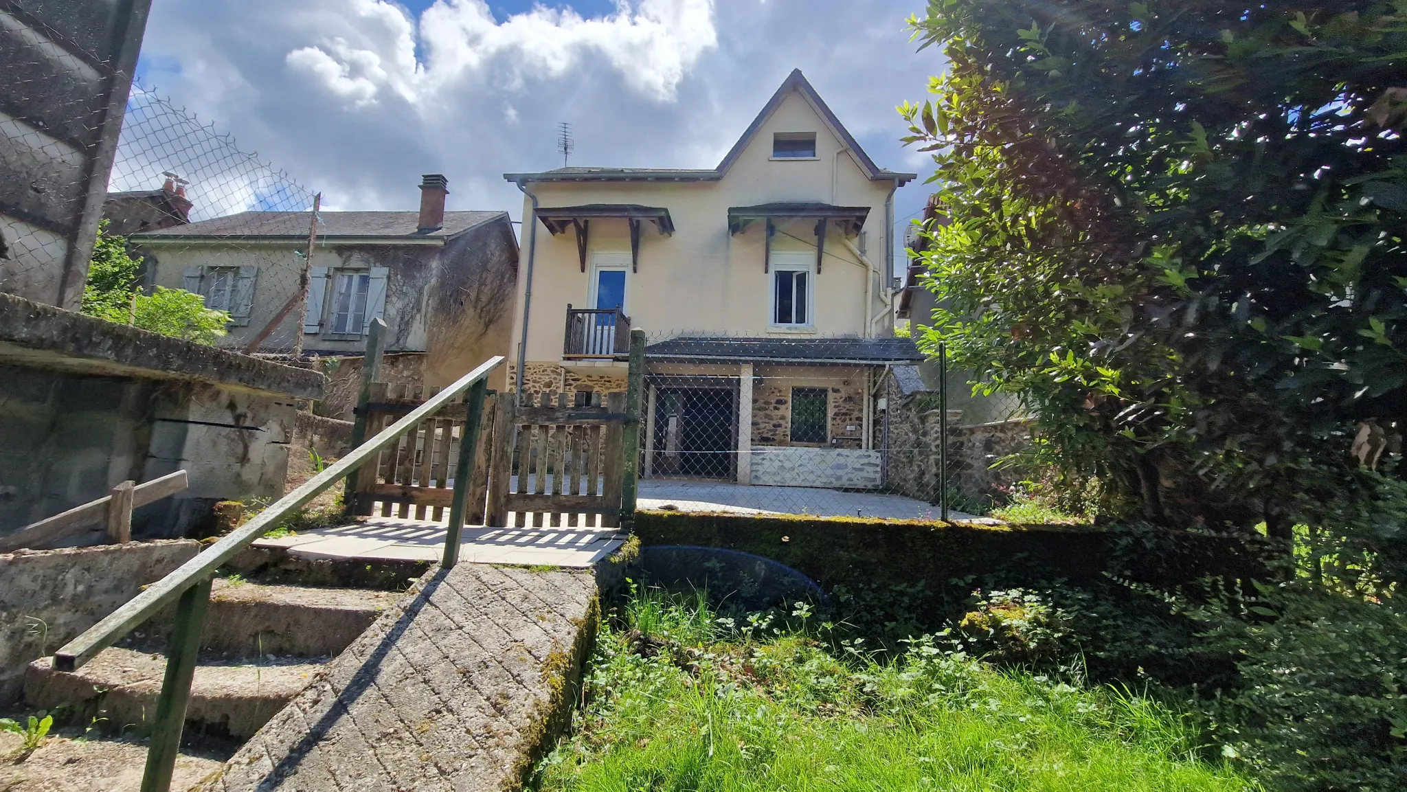 Maison individuelle à vendre à Lubersac 