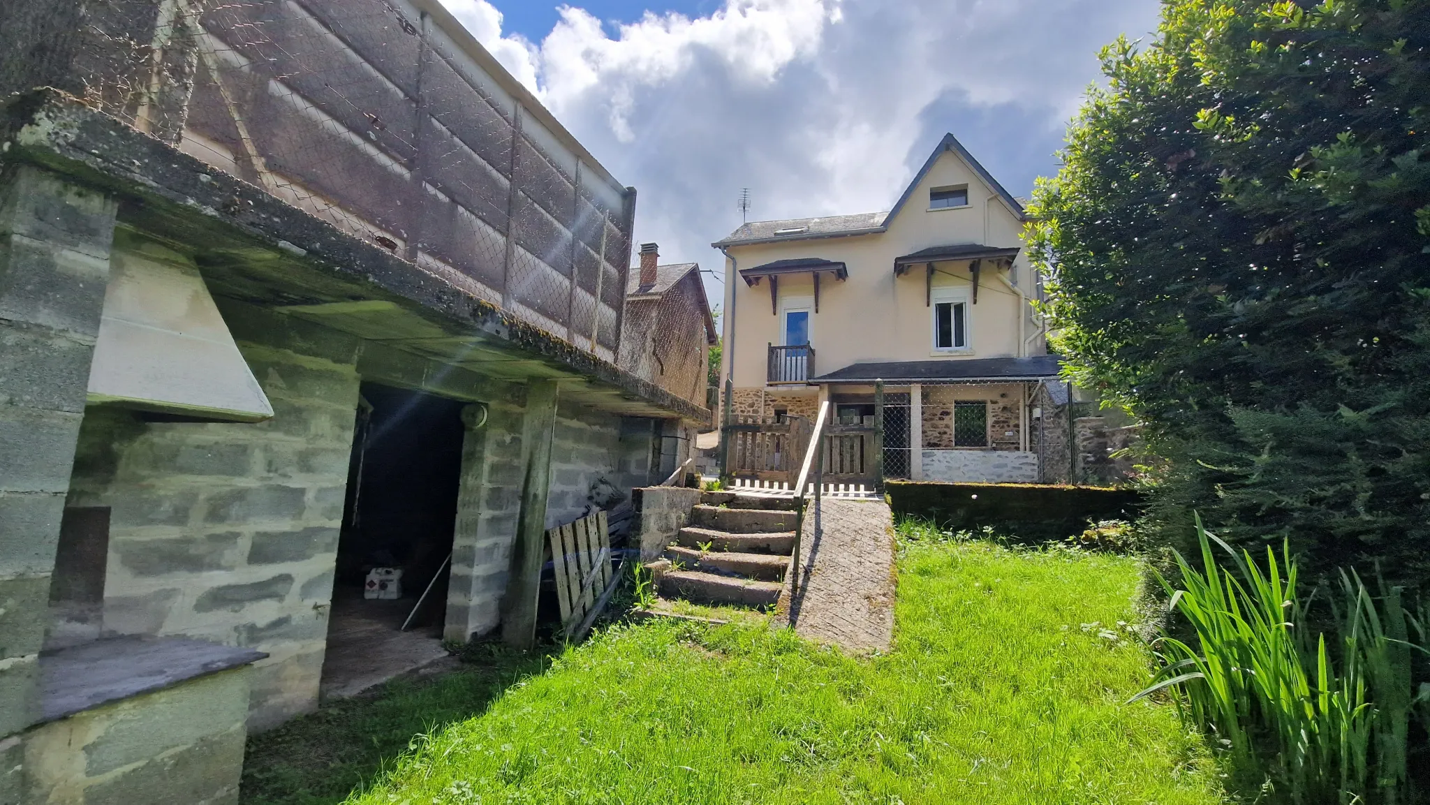 Maison individuelle à vendre à Lubersac 