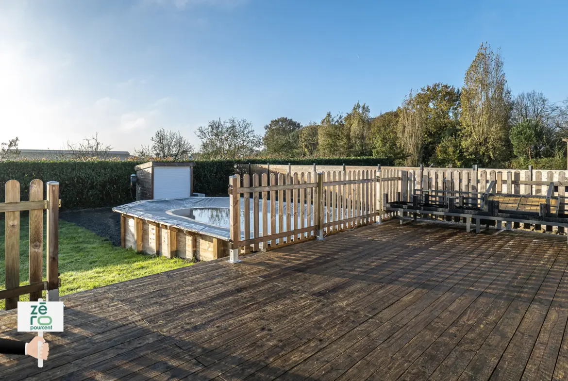 Maison rénovée avec piscine au Poiré sur Vie 