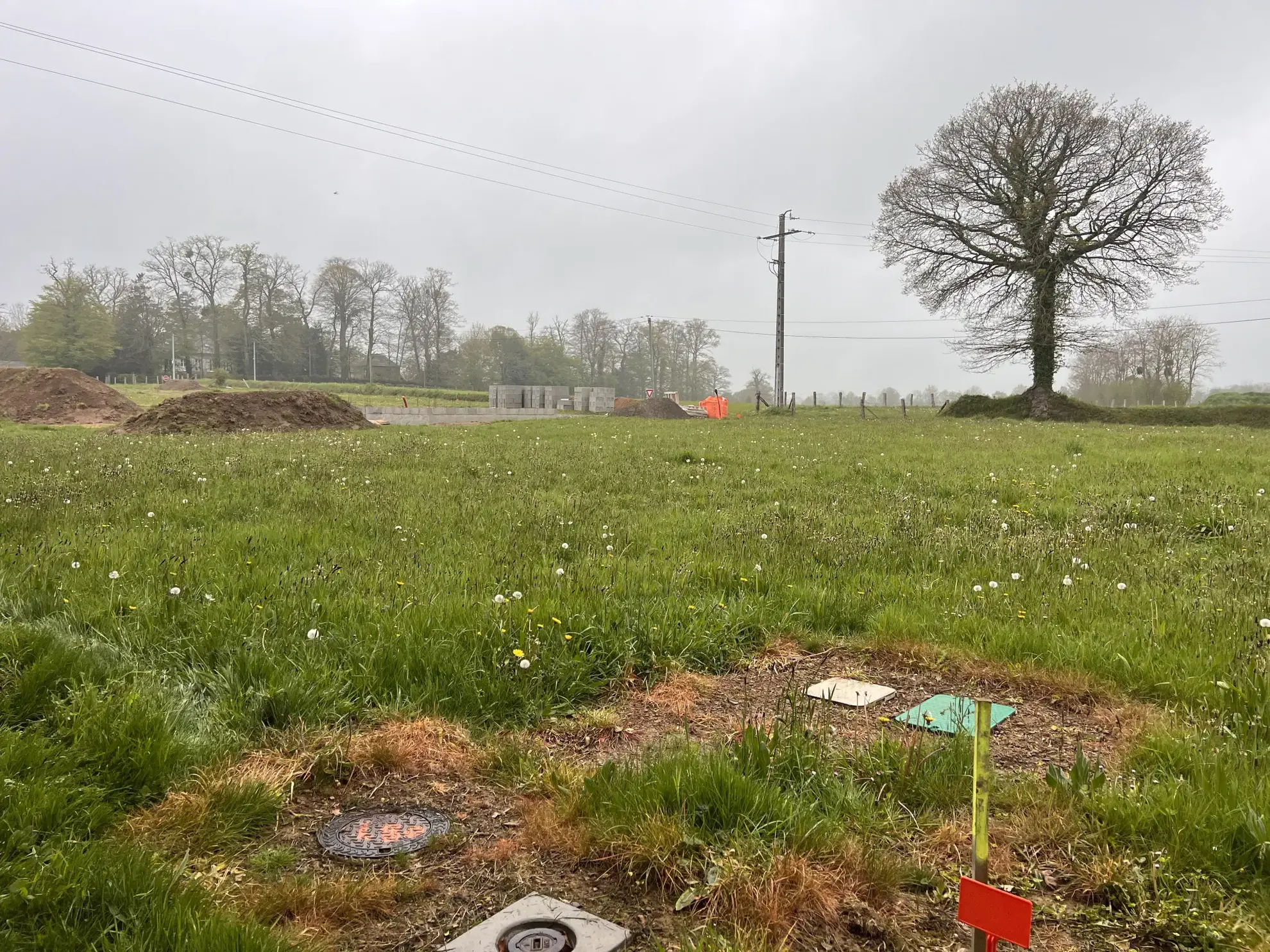 Terrain à bâtir de 865 m² à Le Tourneur 