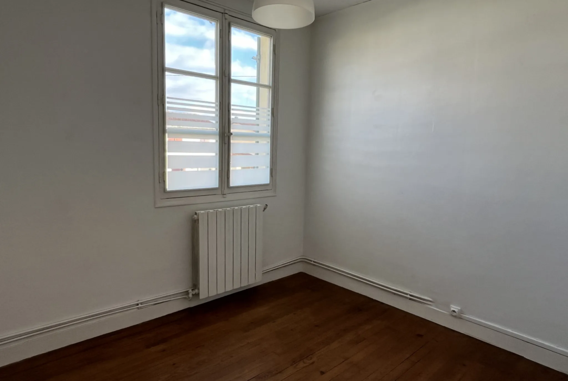 Maison rénovée sans travaux, 3 chambres à Bazas 