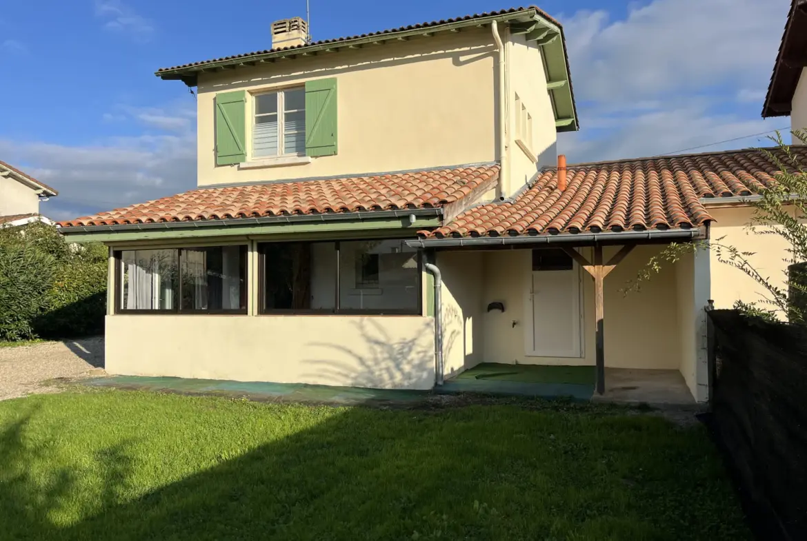 Maison rénovée sans travaux, 3 chambres à Bazas 