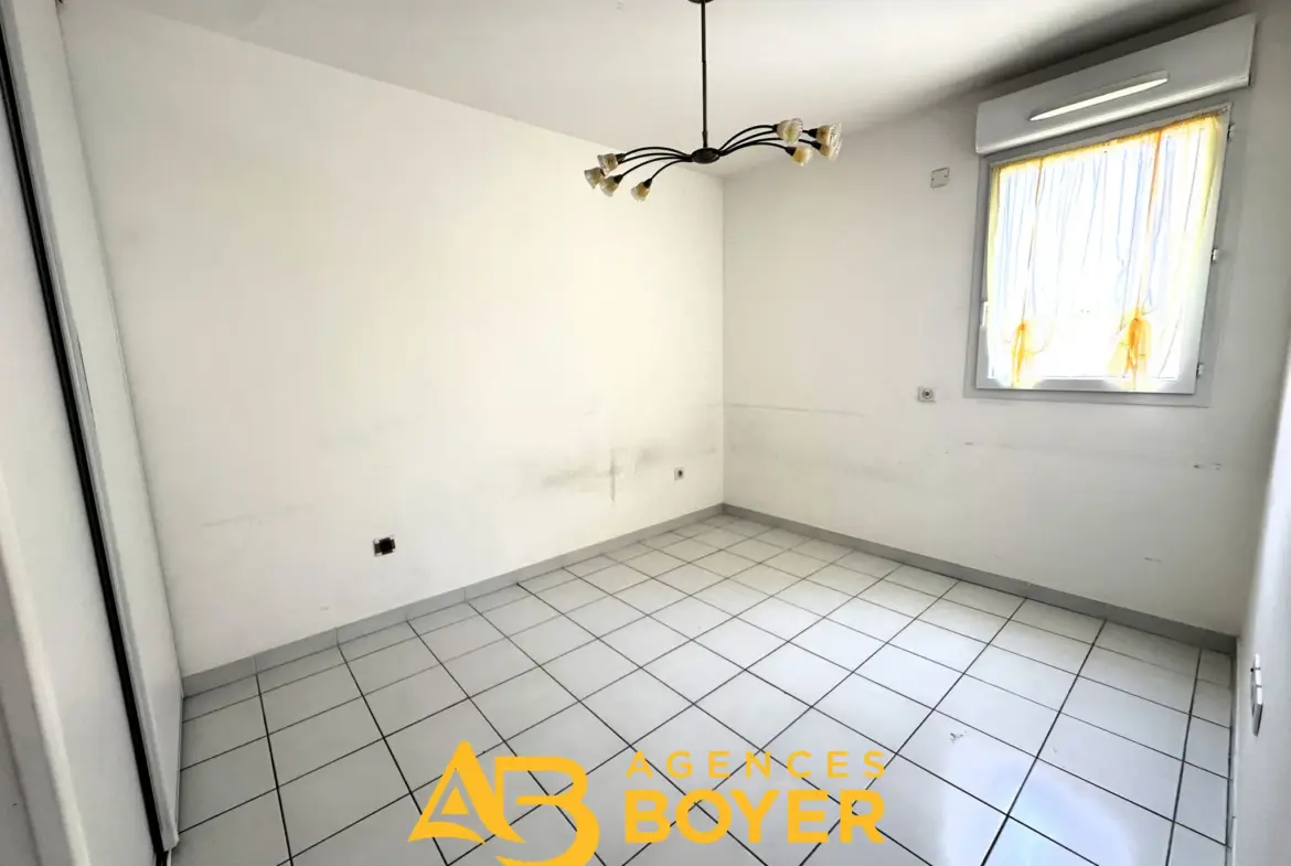 À vendre : Appartement T2 lumineux avec terrasse à Bandol 