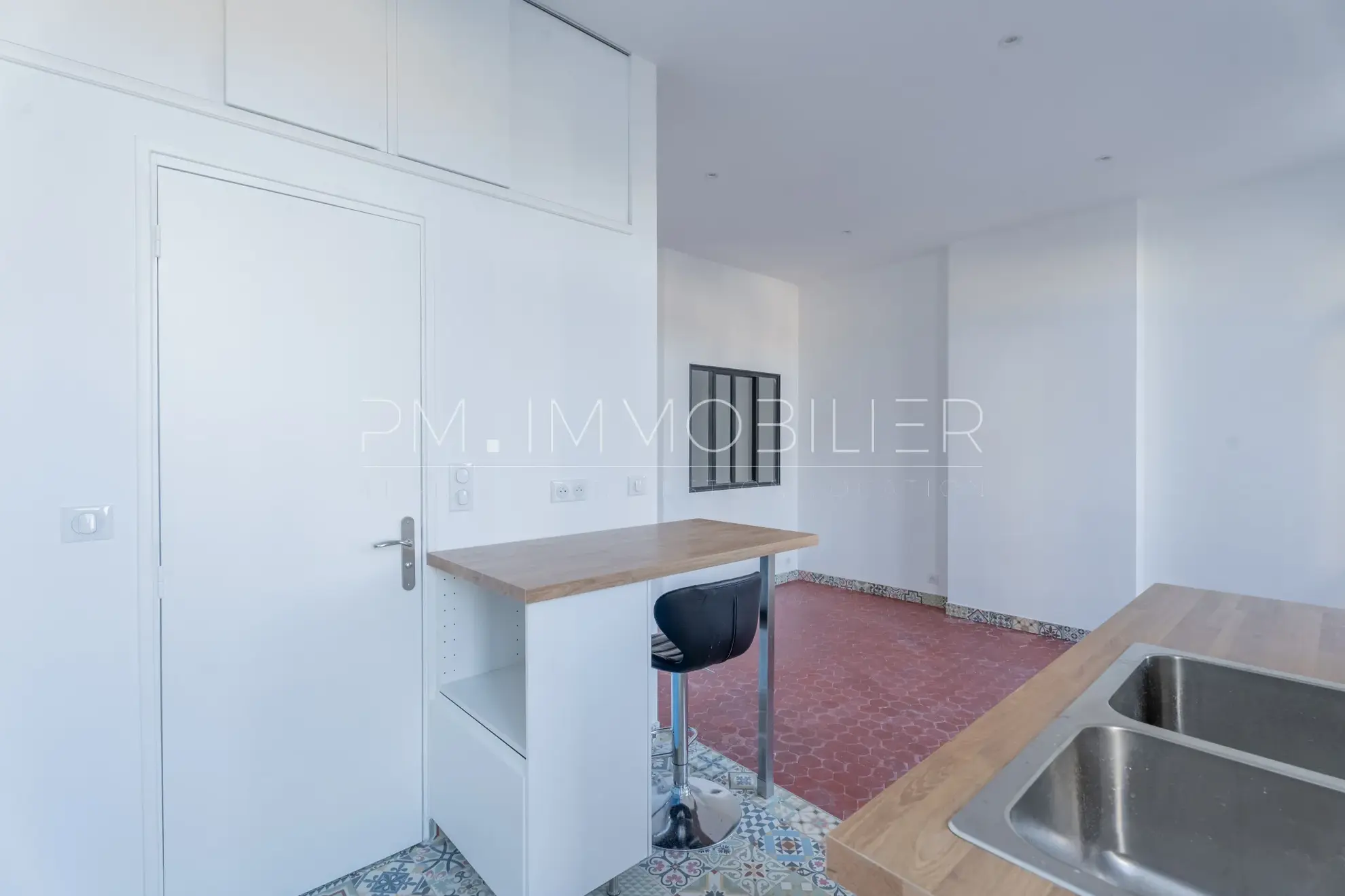 Appartement T1 Rénové au Camas, Marseille – 32,30 m² 