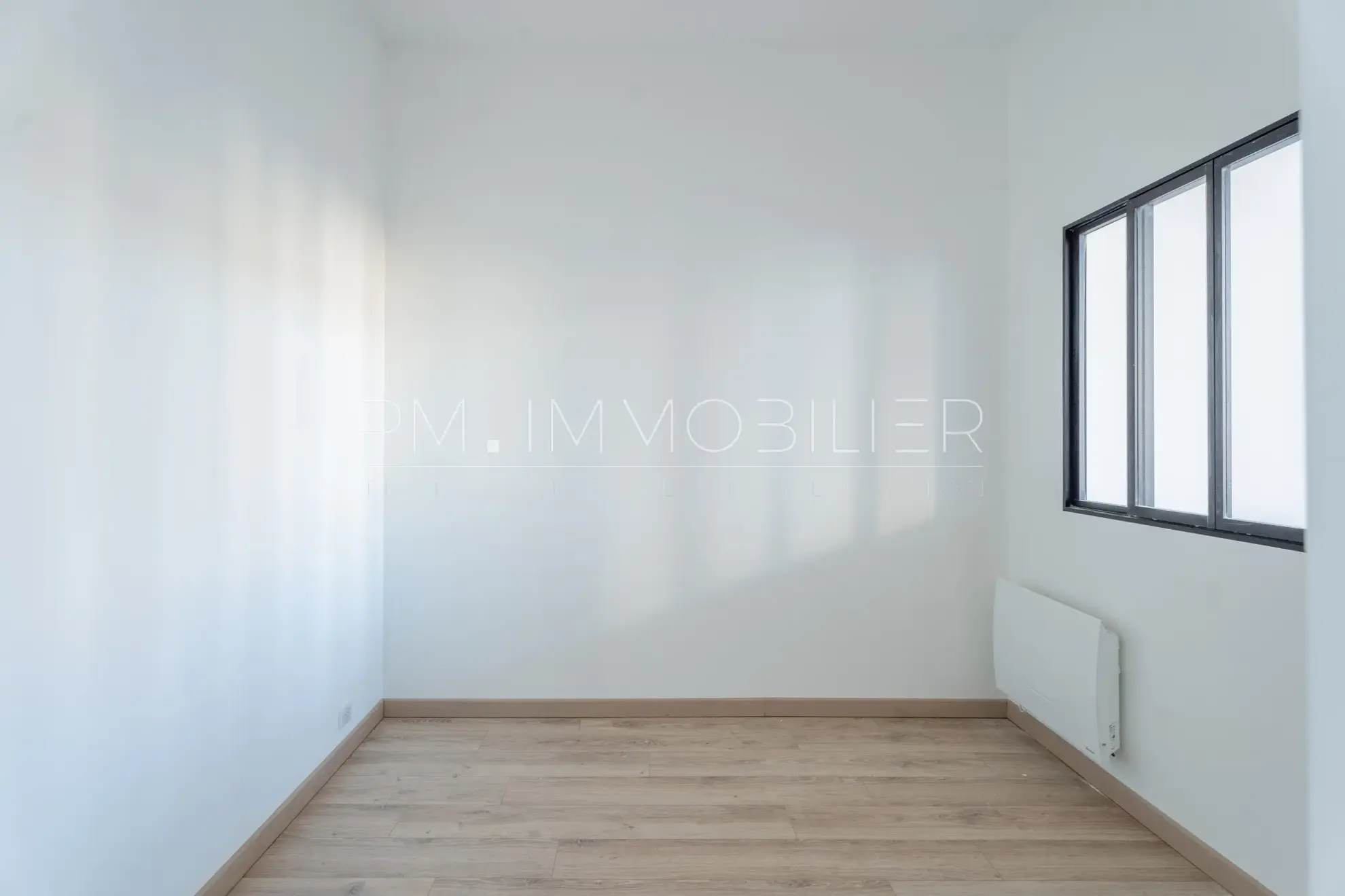 Appartement T1 Rénové au Camas, Marseille – 32,30 m² 