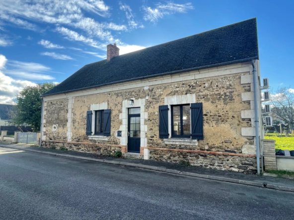 À vendre : Maison ancienne de bourg à Coulongé - 152m2