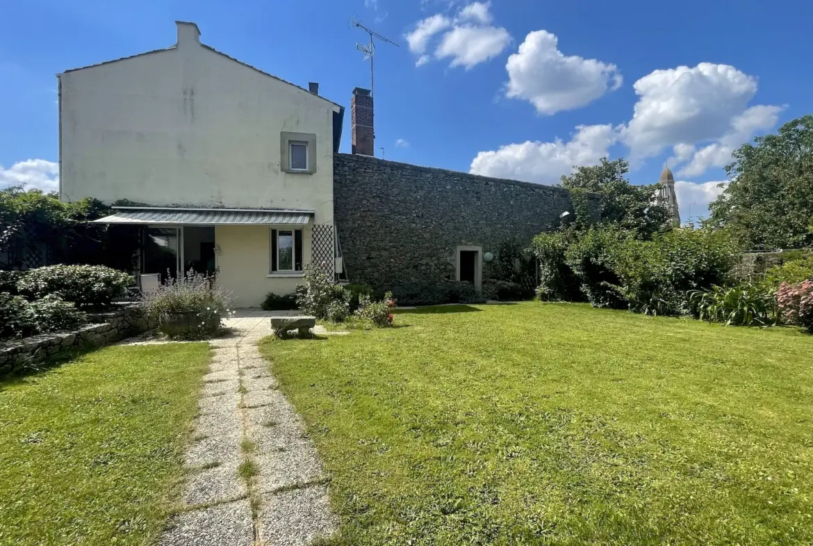 Maison ancienne à vendre - 10 min de Chemillé et 20 min de Cholet ! 