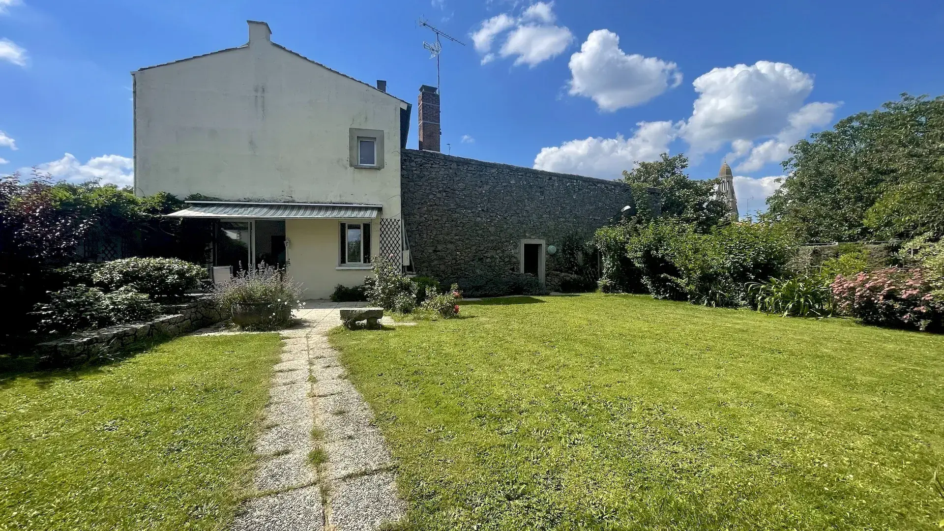 Maison ancienne à vendre - 10 min de Chemillé et 20 min de Cholet ! 