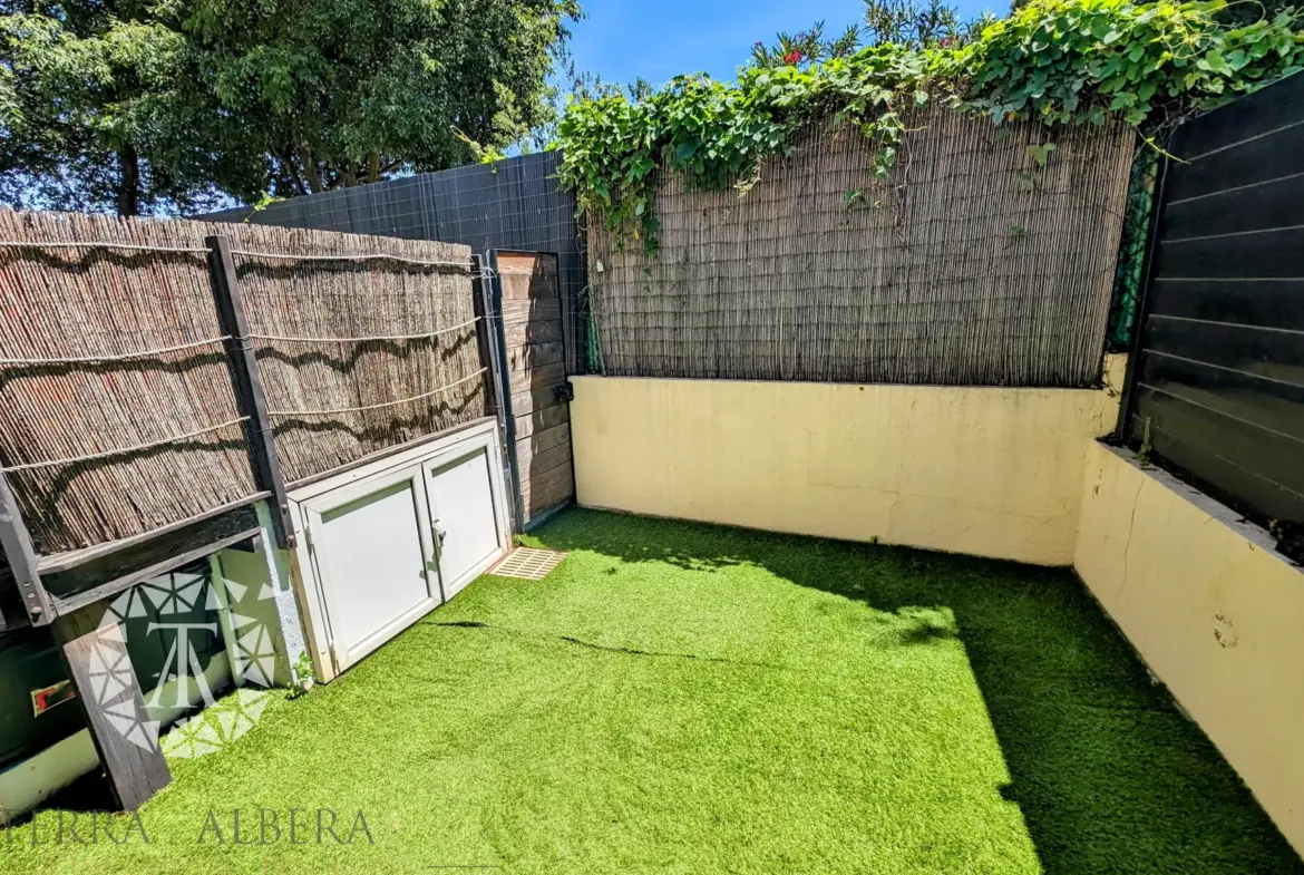 Belle villa avec piscine et appartement indépendant à Sorède 