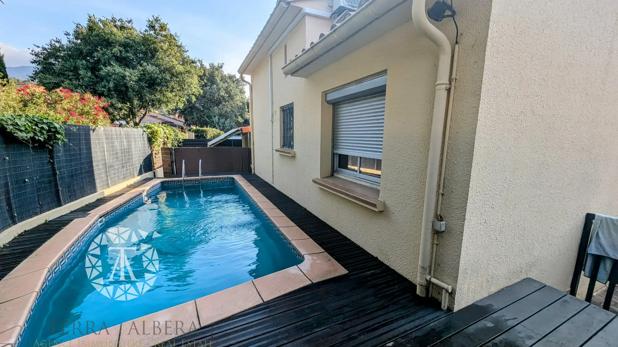 Belle villa avec piscine et appartement indépendant à Sorède 