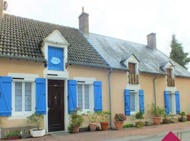 Vente Maison Ancienne Longère avec Jardin à Nérondes 