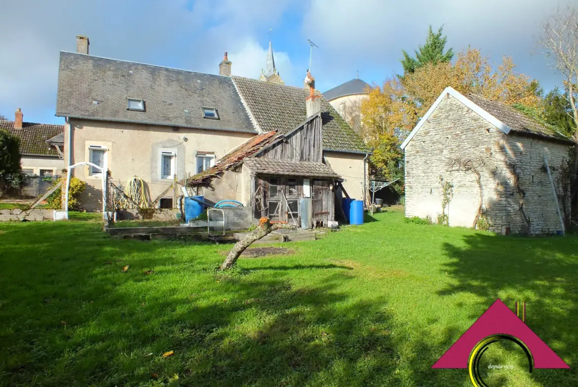 Vente Maison Ancienne Longère avec Jardin à Nérondes 