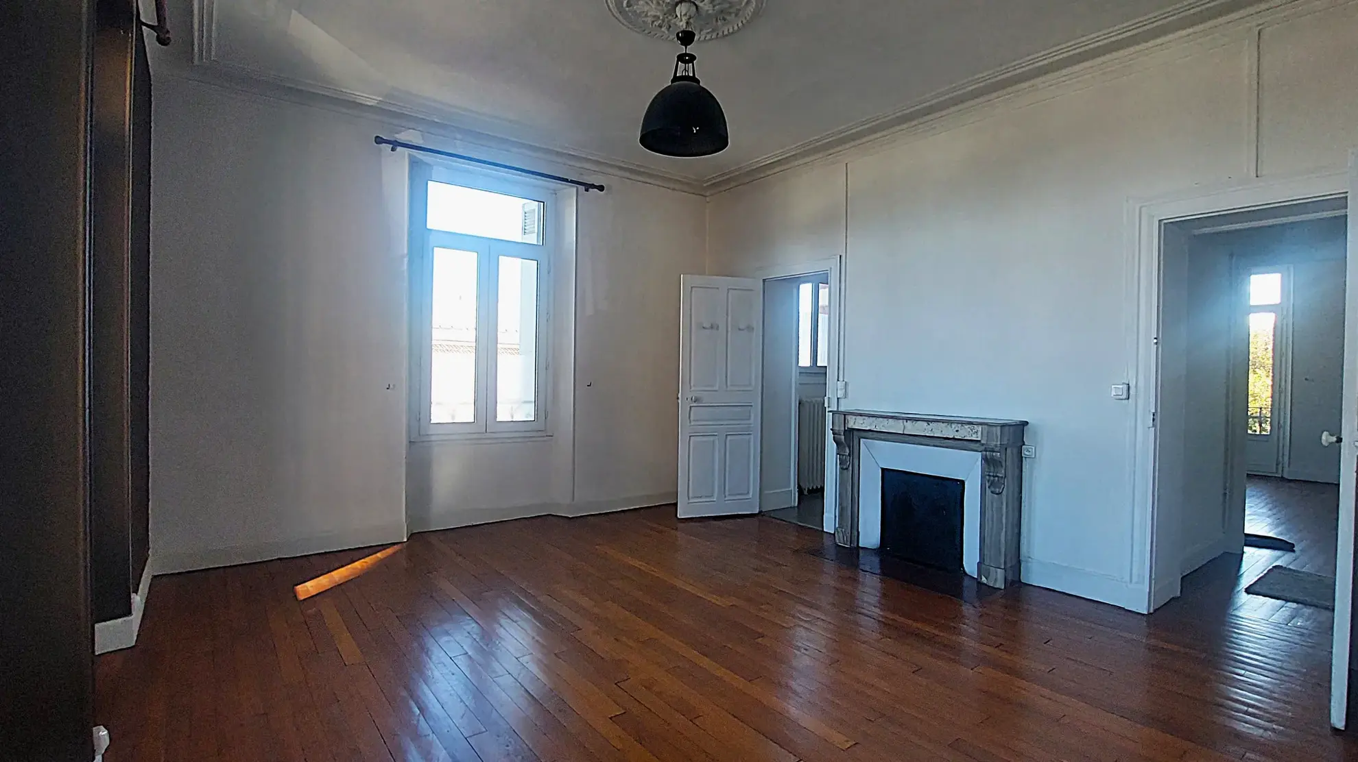 À Tarbes, appartement atypique de 104 m² avec cave 