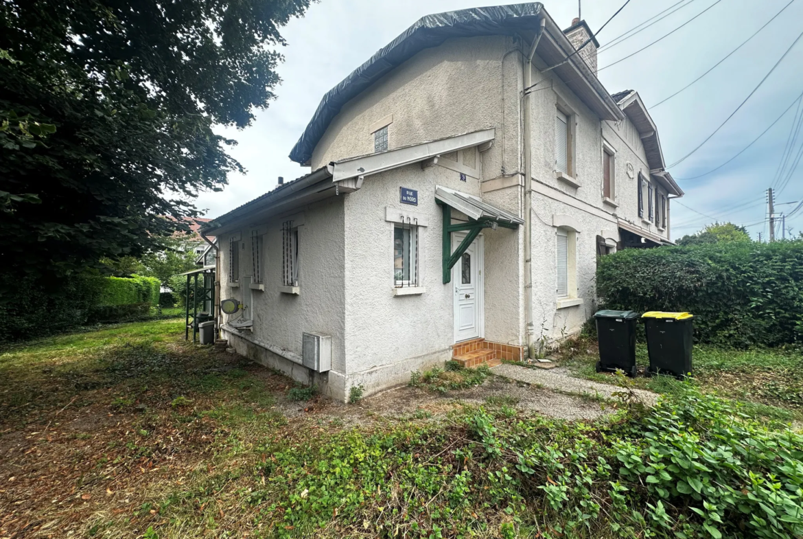 Belle maison mitoyenne T3 à vendre à Grand Charmont 