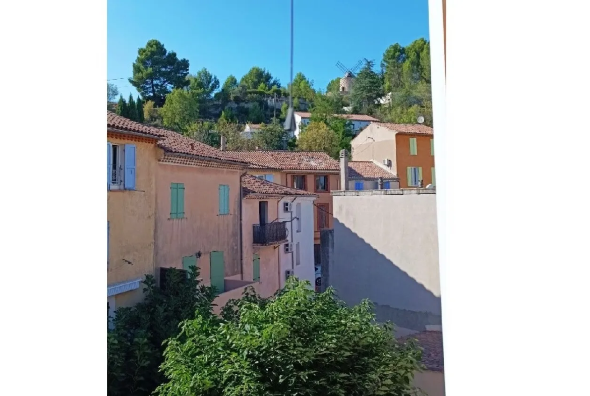 Bel Appartement Duplex Rénové à Gardanne à 229 900 € 