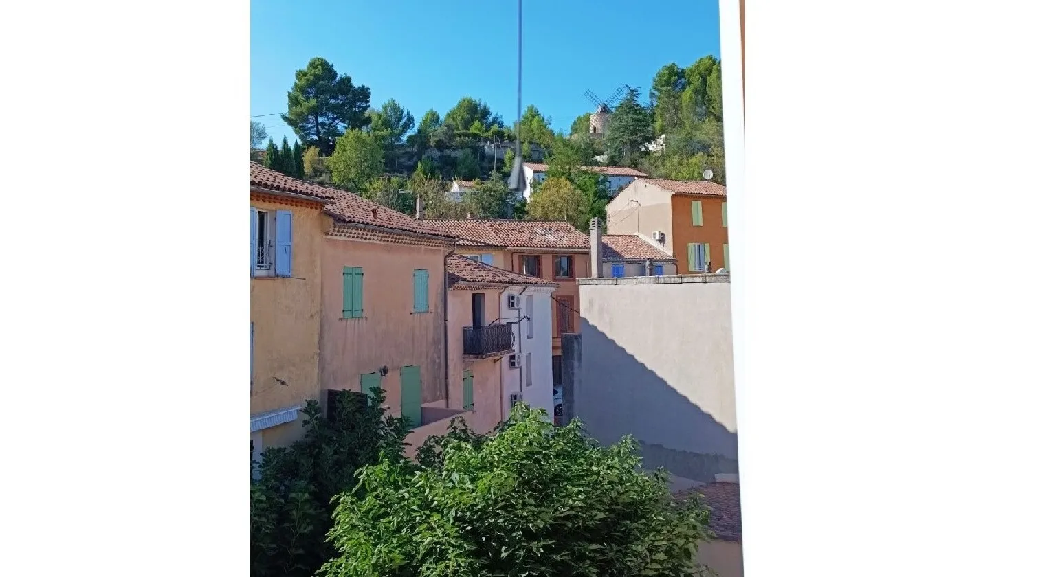 Bel Appartement Duplex Rénové à Gardanne à 229 900 € 