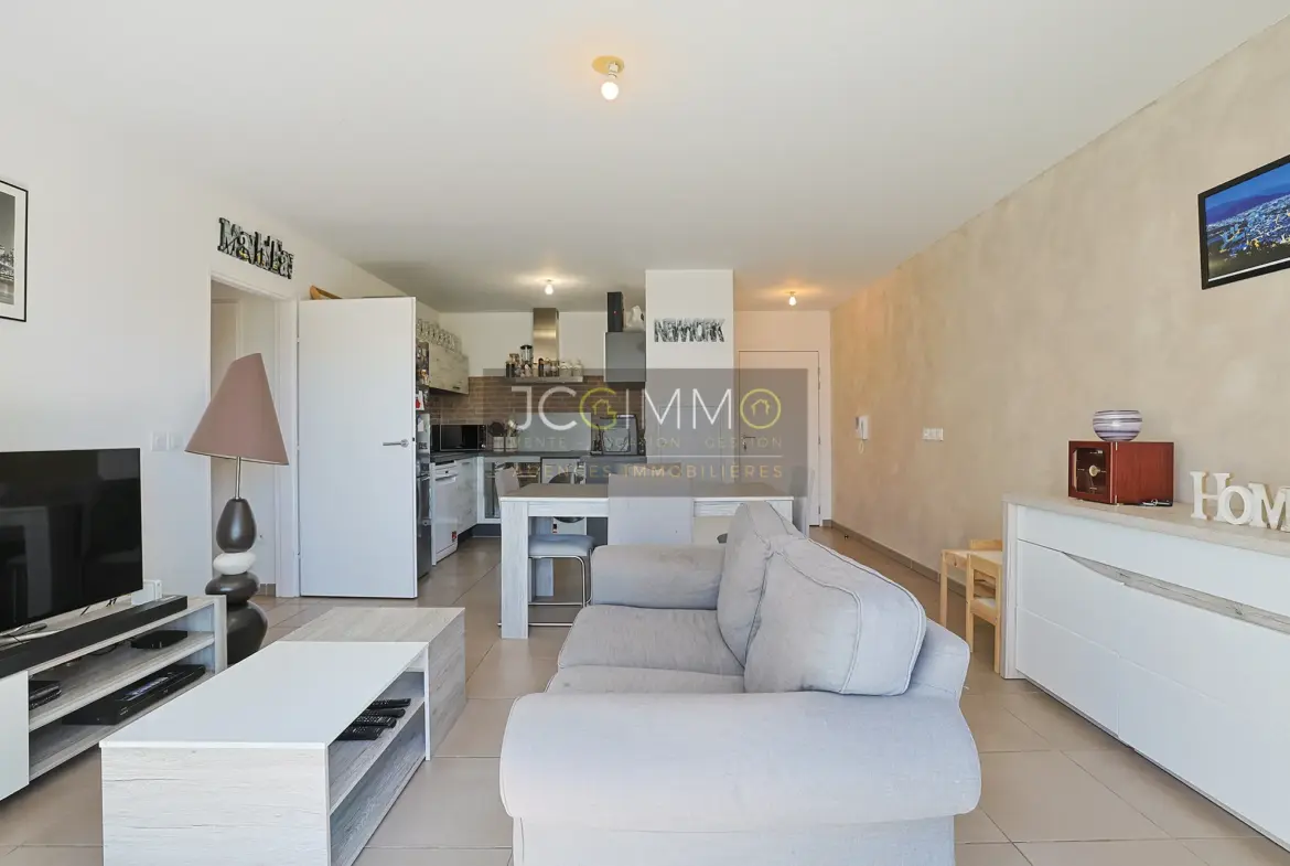 Appartement T4 récent de 75 m² avec terrasse à La Valette du Var 