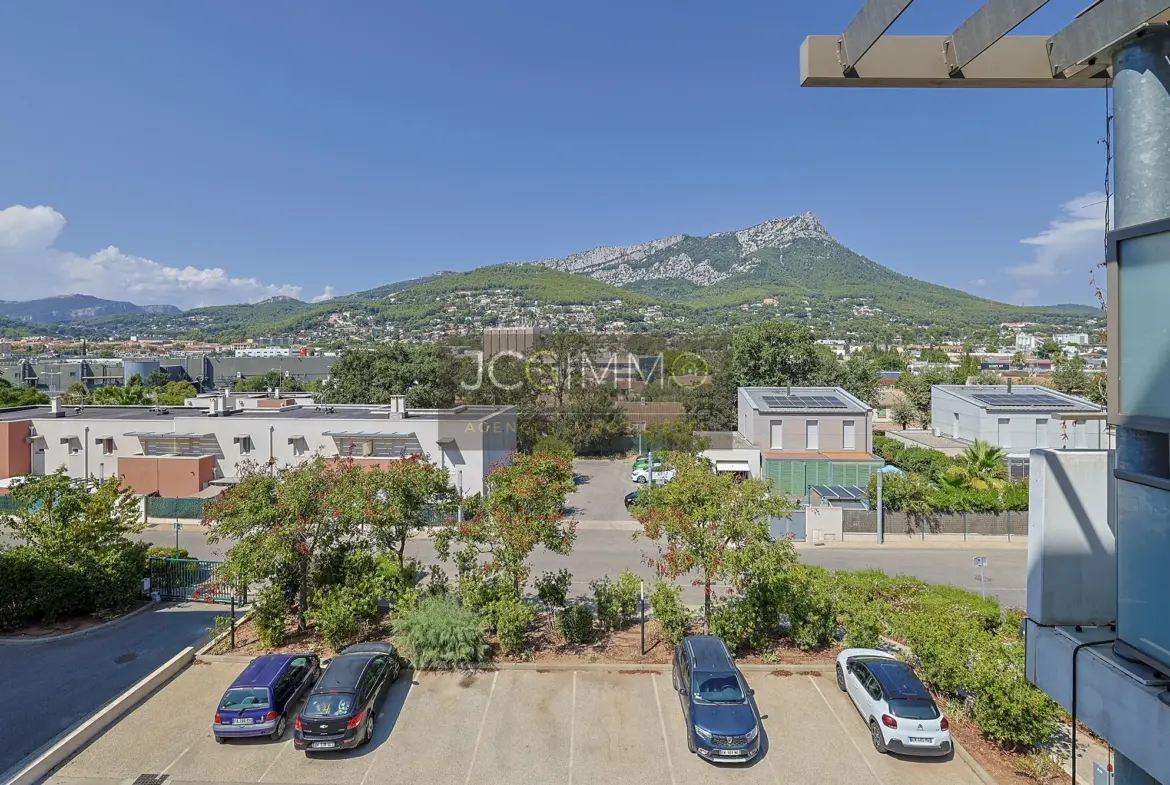 Appartement T4 récent de 75 m² avec terrasse à La Valette du Var 