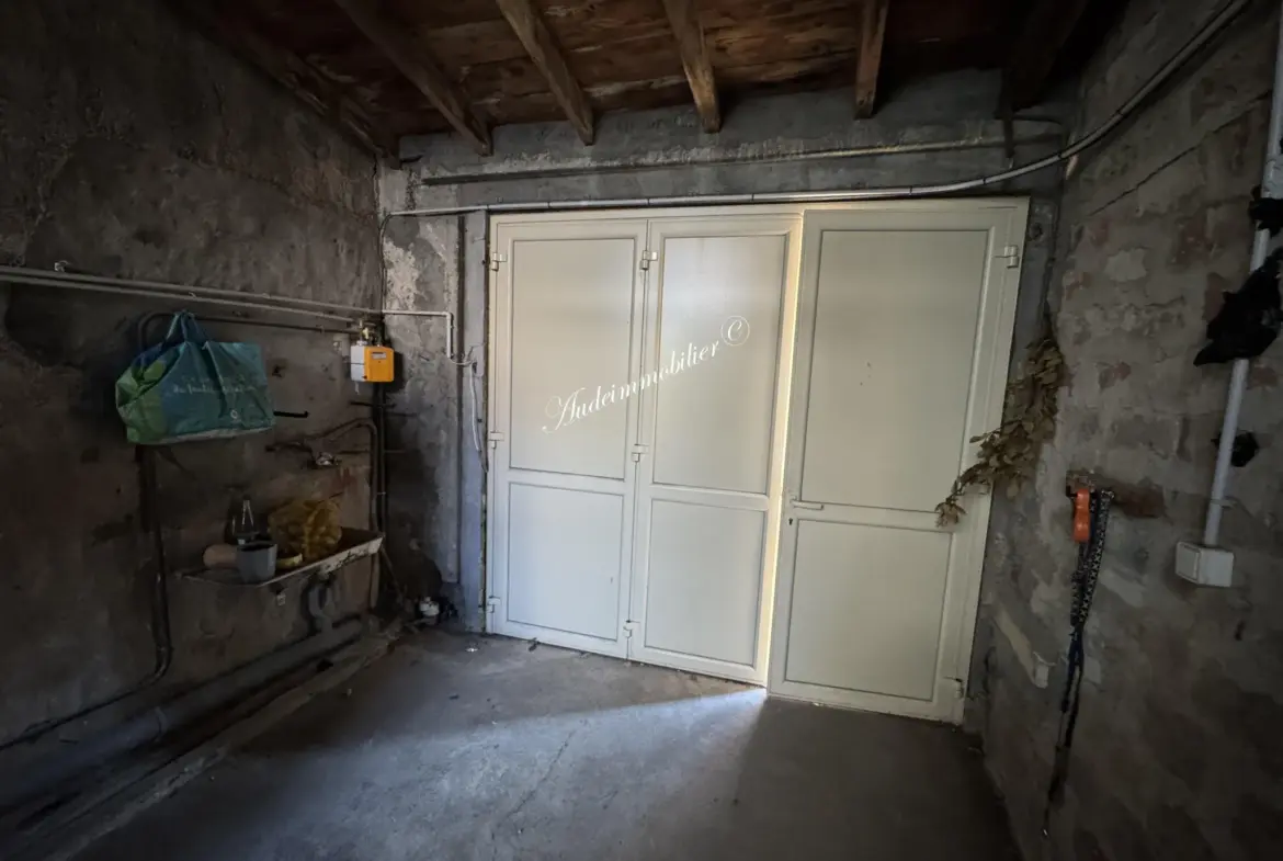 Maison de ville à Limoux avec terrasse et garage 