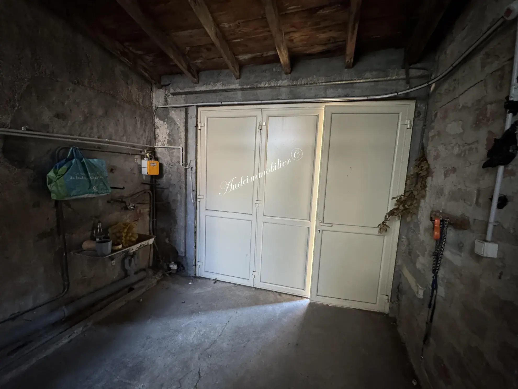 Maison de ville à Limoux avec terrasse et garage 