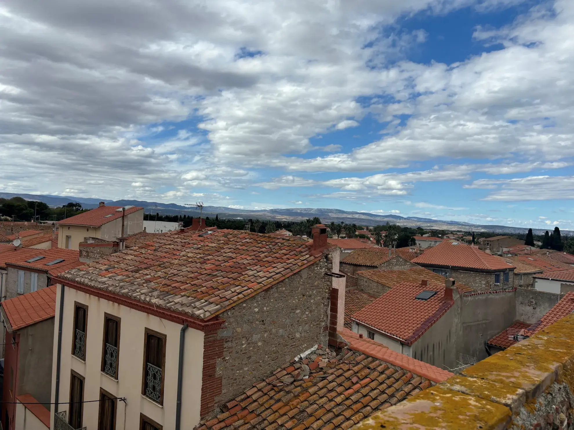 Maison à rénover au cœur de Claira 