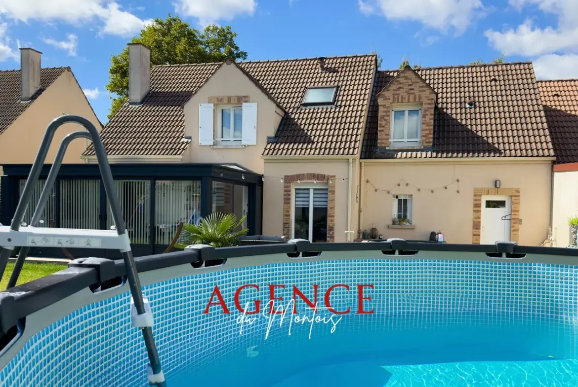 Belle maison à vendre à Bray sur Seine avec piscine et jardin 