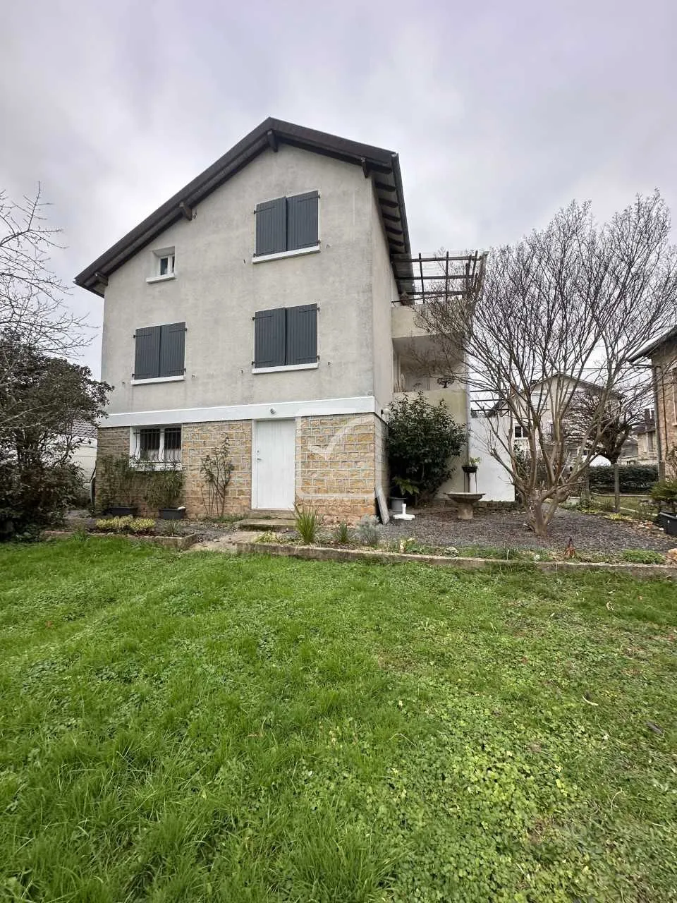 Maison rénovée à vendre à Objat 