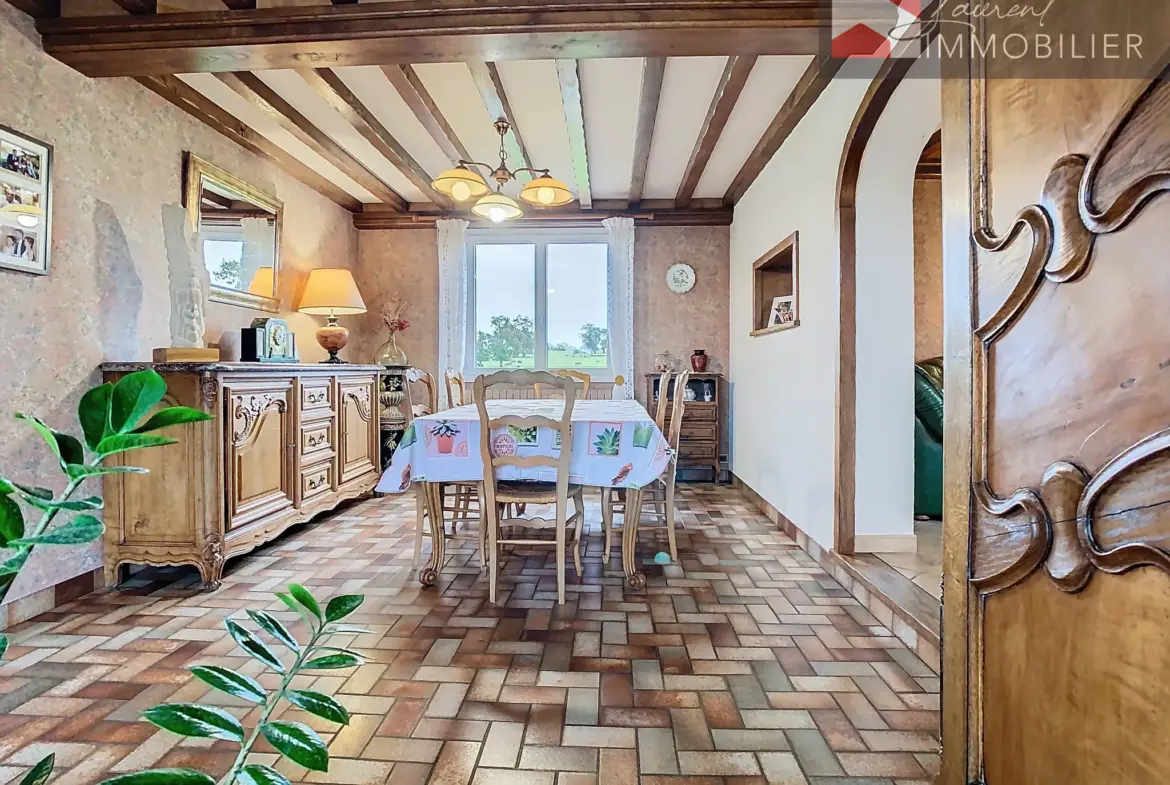 À vendre : Grande maison familiale à Saint-Bénigne 