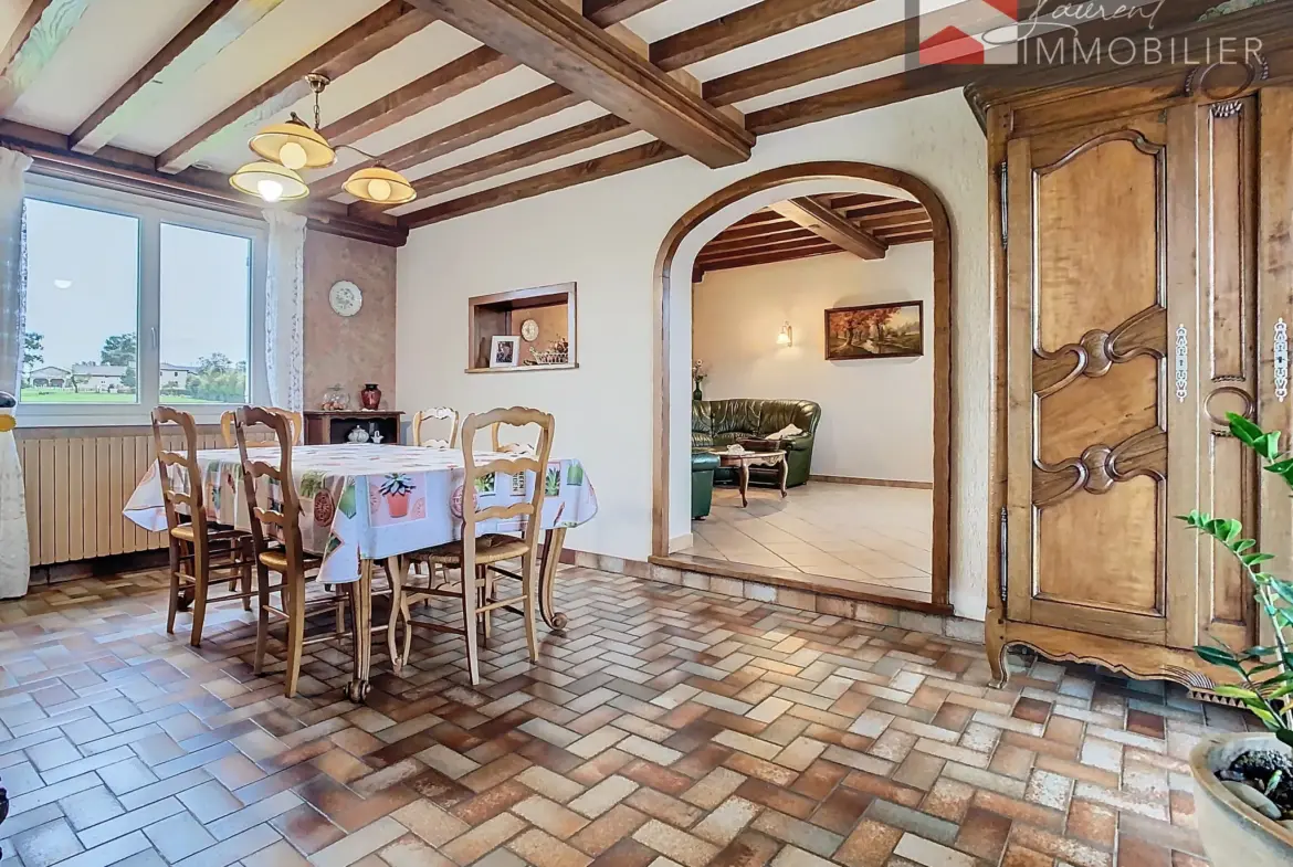 À vendre : Grande maison familiale à Saint-Bénigne 