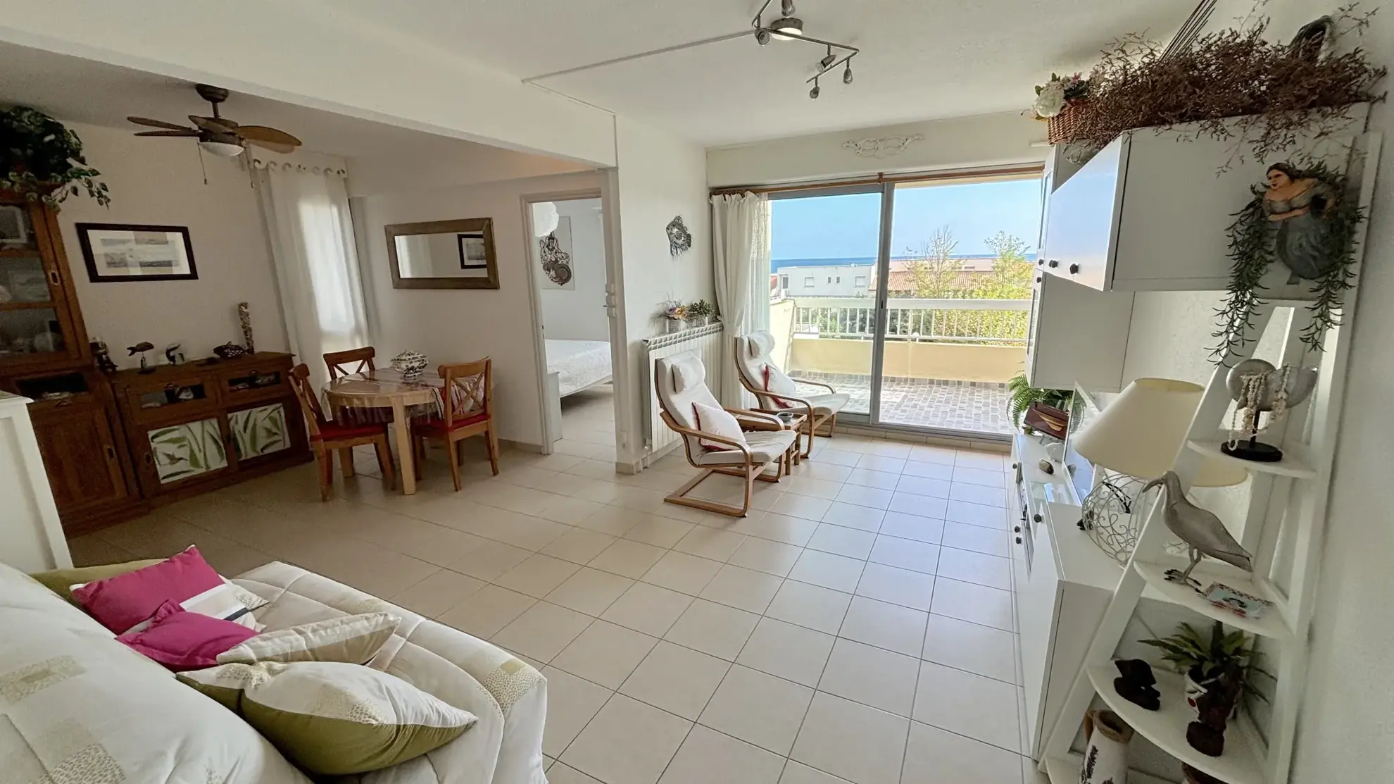 Grand F2 à Carnon-Plage avec Terrasse et Loggia Vue Mer 