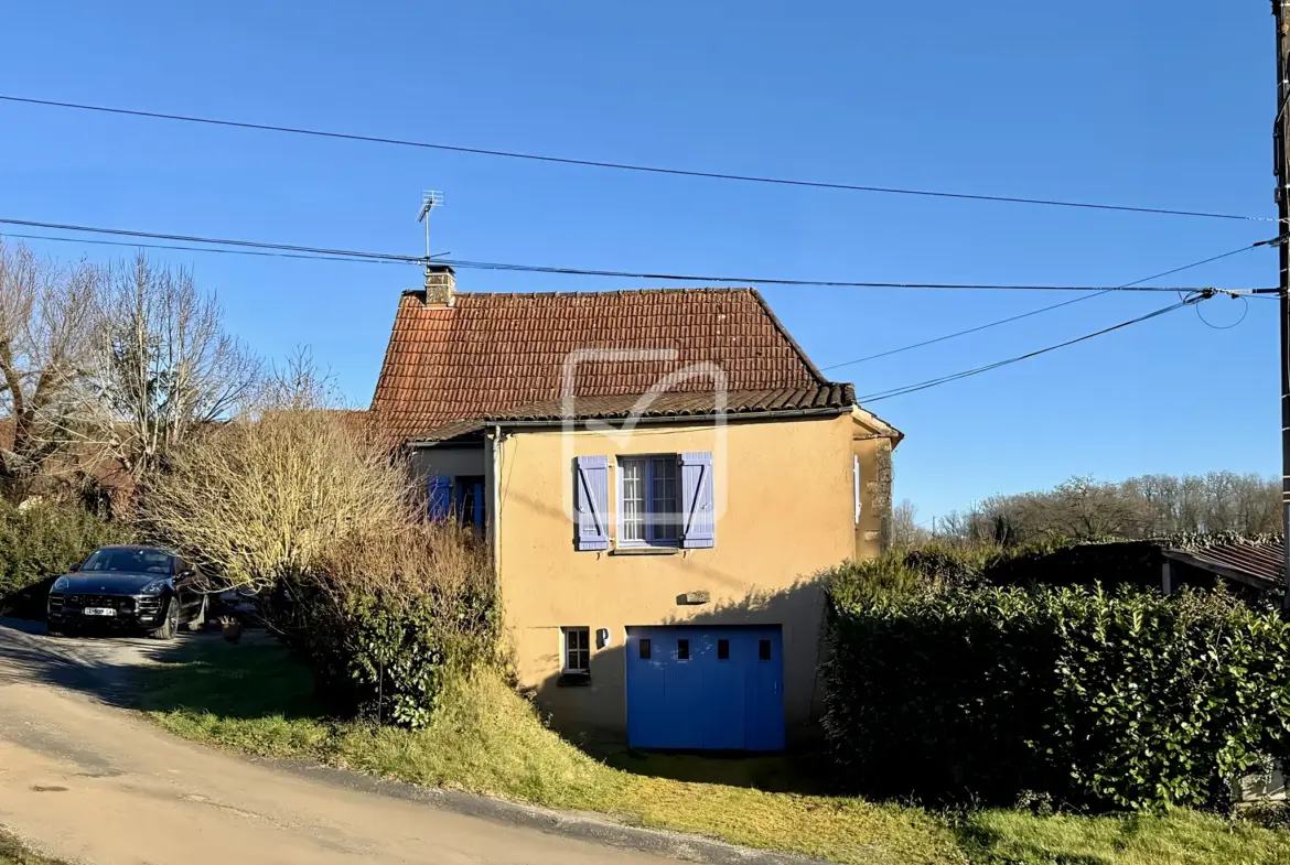 Maison 3 Chambres avec Grange en Viager Occupé à Degagnac 