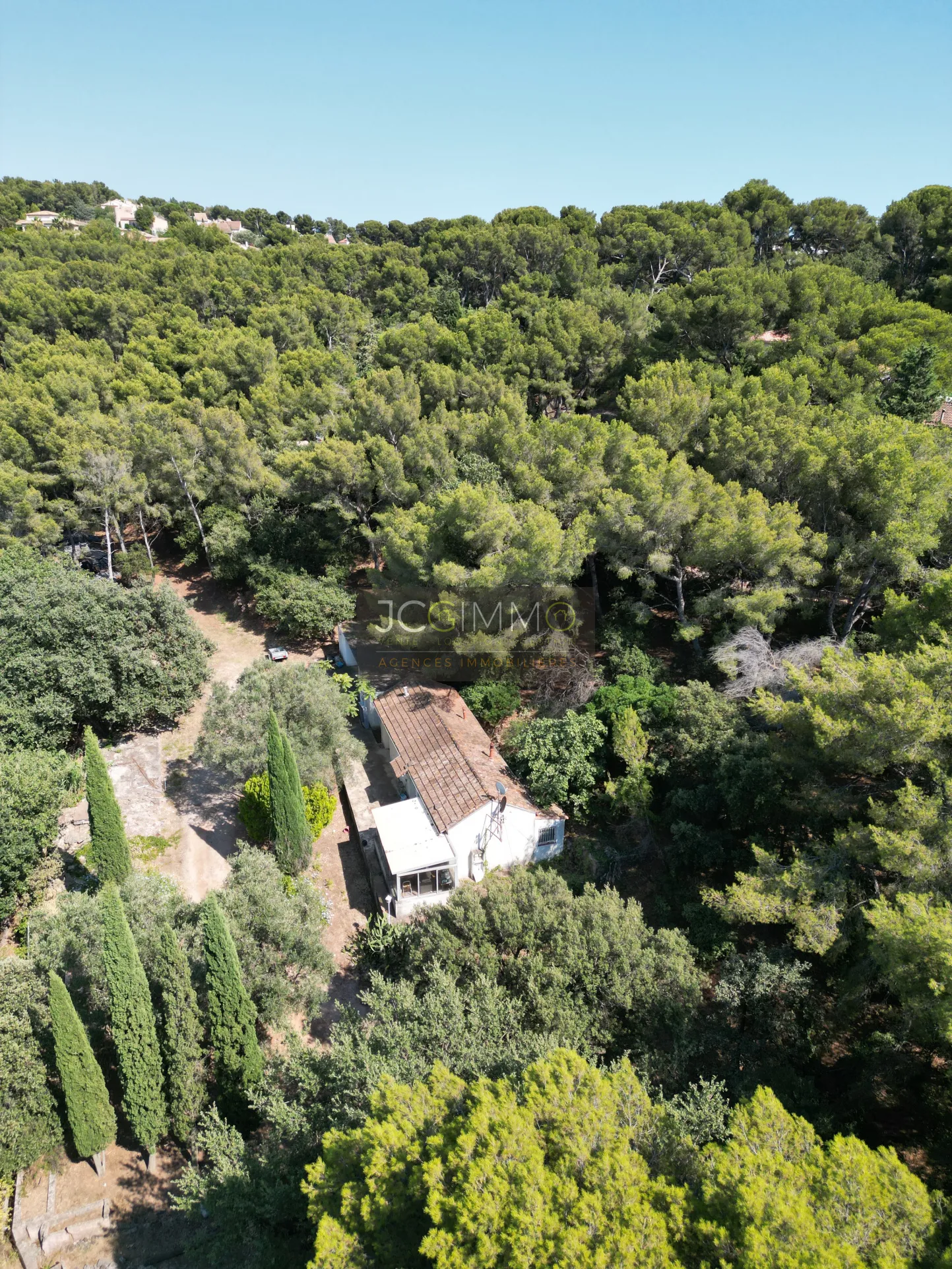 Terrain à vendre à La Valette-du-Var - 2861 m² constructible 