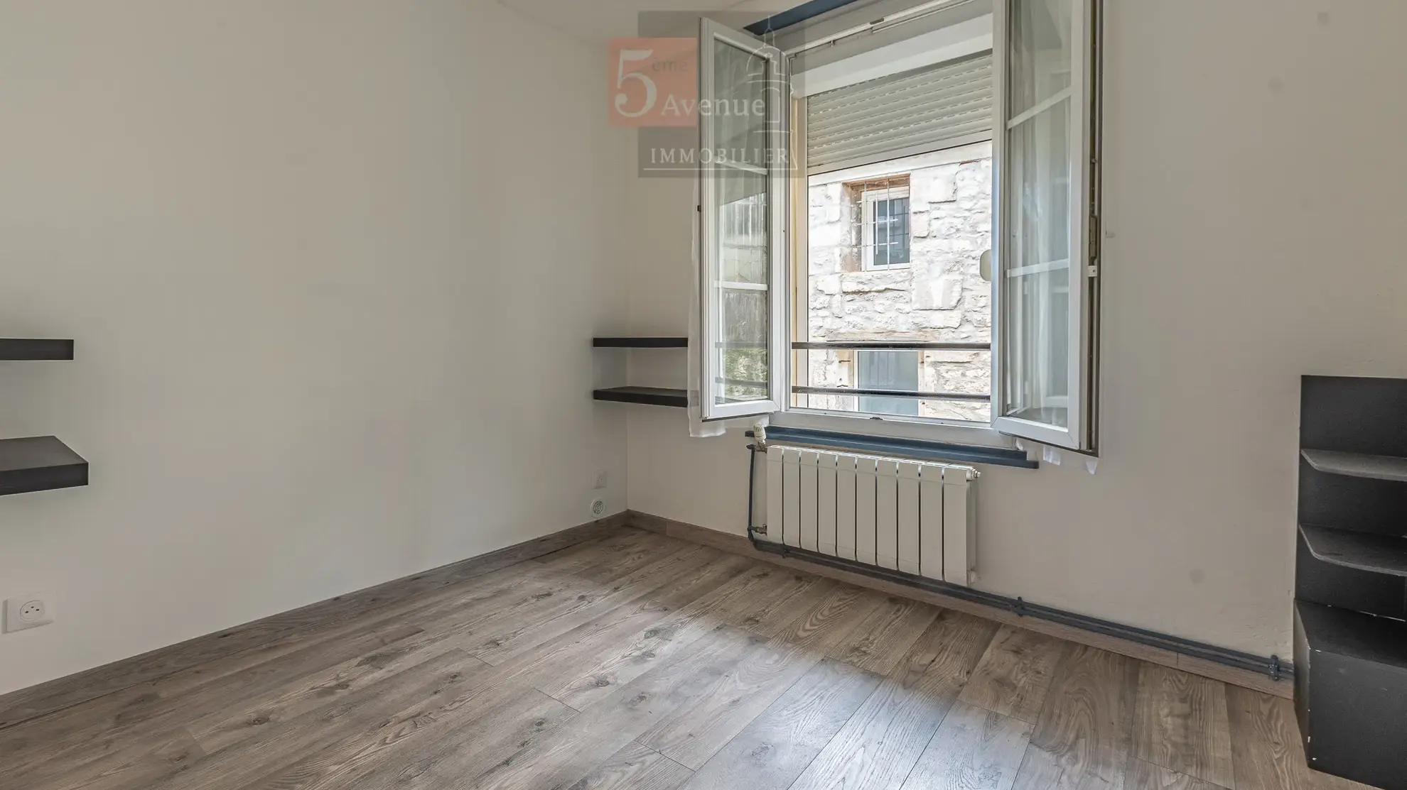 À vendre : Appartement 45 m² avec cour et parking à Vineuil St Firmin 