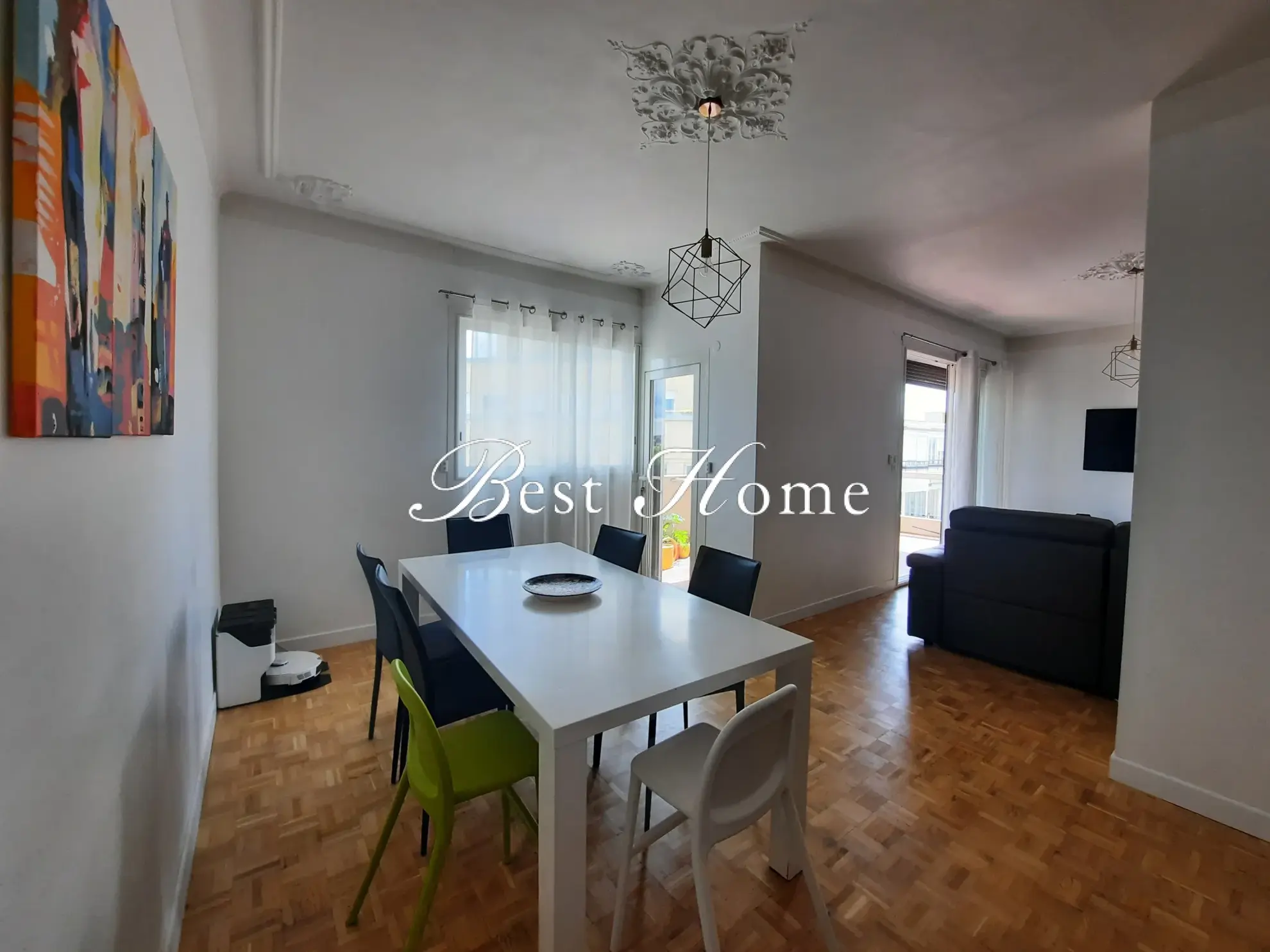 Appartement T3 à vendre à Nîmes Centre avec terrasse, garage et cave 