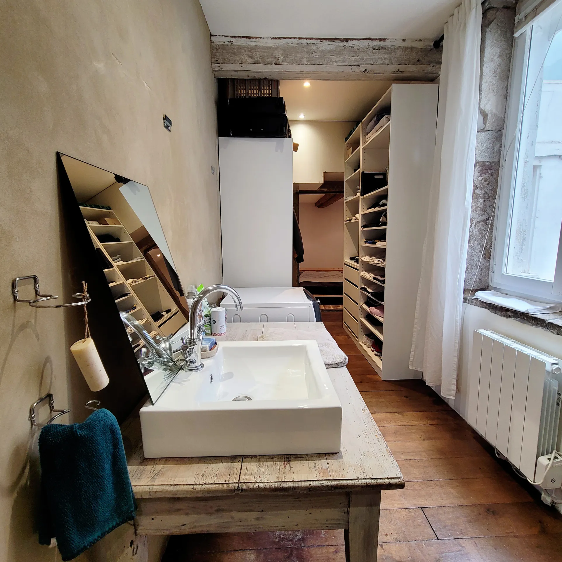 À vendre : Appartement T2 rénové de 44 m² au cœur de Trévoux 