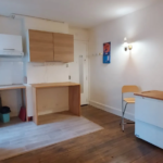 T2 lumineux à vendre à Paris 12ème, 28m² au dernier étage