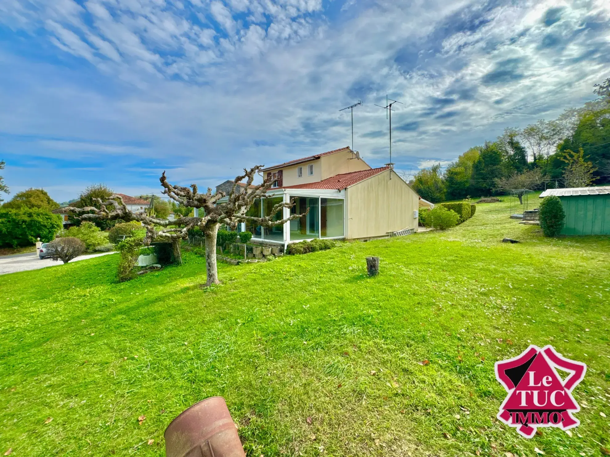 Maison à vendre à Penne d'Agenais - 4 chambres et jardin 