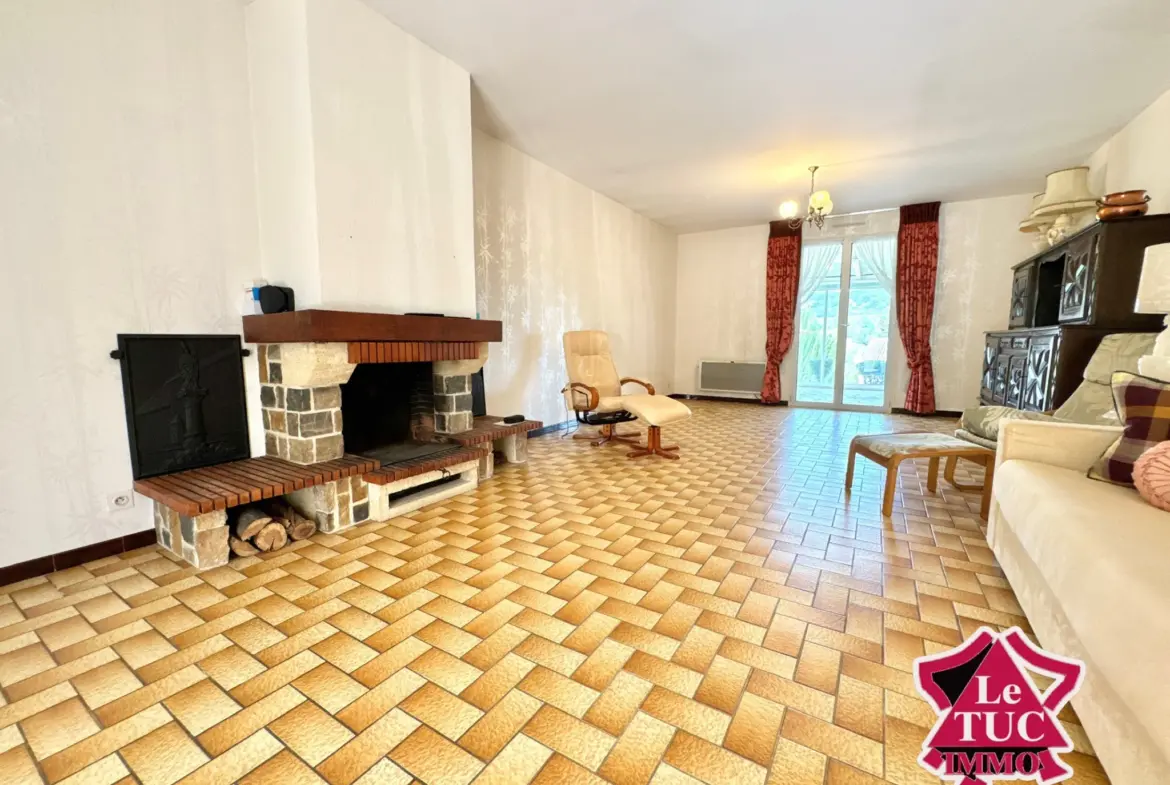 Maison à vendre à Penne d'Agenais - 4 chambres et jardin 