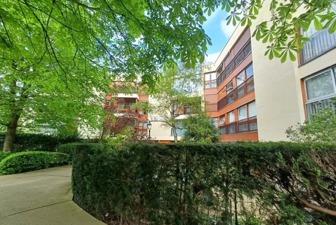 Studio à vendre à Le Chesnay - Idéal investissement 